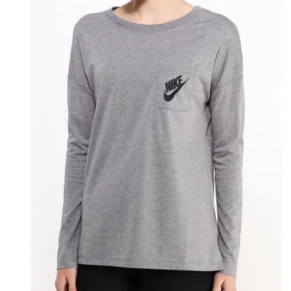 Nike Long Sleeve Pocket Tee - Picture 1 of 6